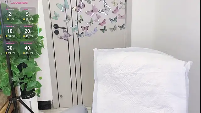 Dear-yuner online show from April 8, 1:05 am