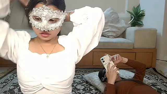 Snapshot of AvanYa_1 chatting on June 27, 6:07 am AvanYa 1 online show from June 27, 6:07 am