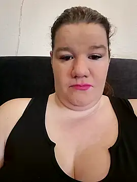 curvystachel42 online show from April 4, 11:18 am