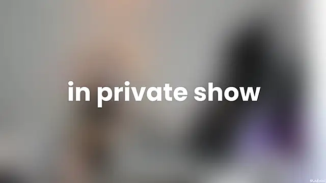 LilyReina online show from April 13, 6:13 pm