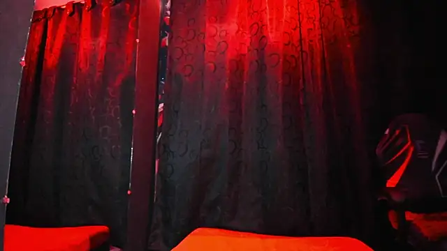 Annaleah  online show from April 7, 11:43 am