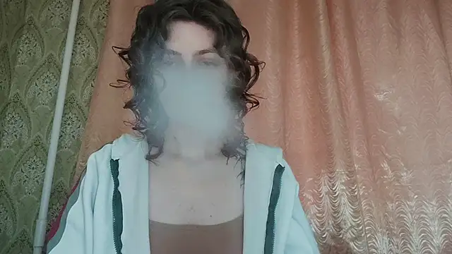 ShirleyNibbs online show from April 18, 2:10 pm