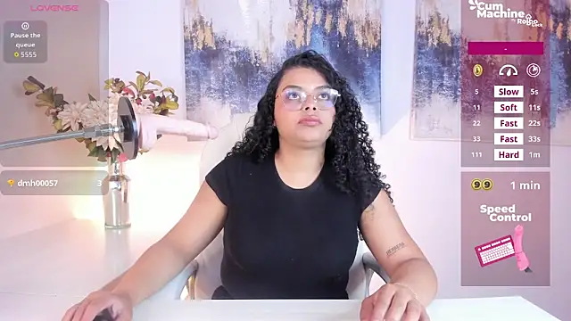 scarlett  2 online show from April 13, 9:20 pm