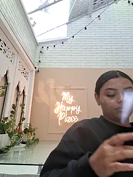 scarlett  2 online show from April 14, 9:32 pm