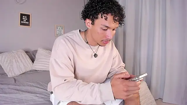 dominik drake online show from April 7, 12:27 pm