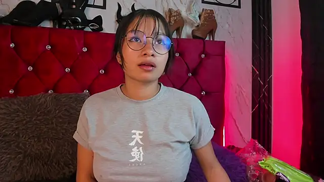 Kittytokio online show from April 15, 9:59 pm