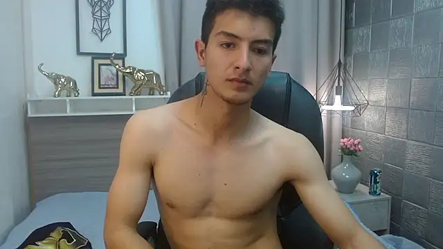 CaballeroNocturno  online show from April 10, 1:33 am