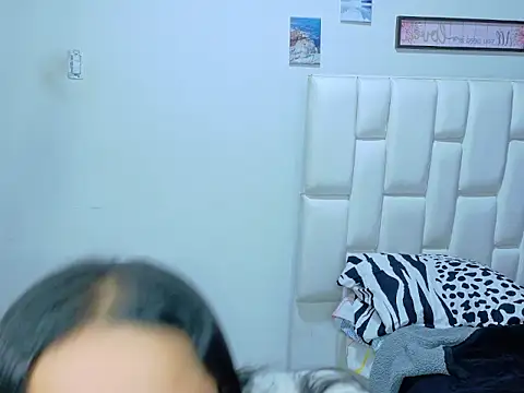 LeticiaVisconti online show from April 10, 7:40 pm