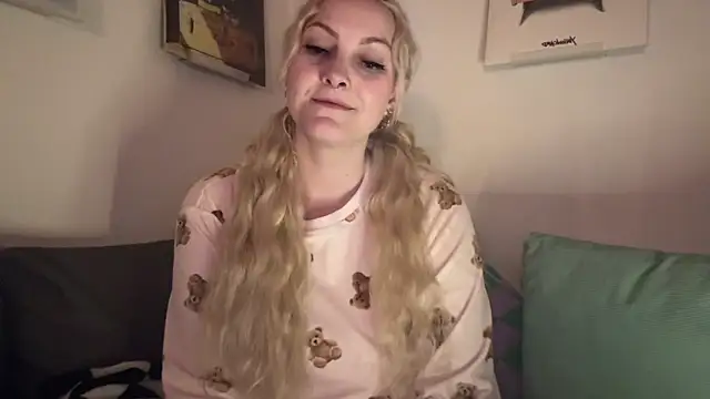 LoveAliceXXX online show from April 11, 6:56 pm