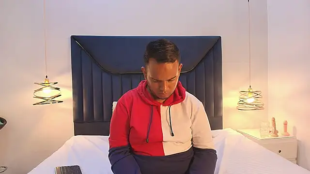 Jay Dusk online show from April 14, 4:18 am