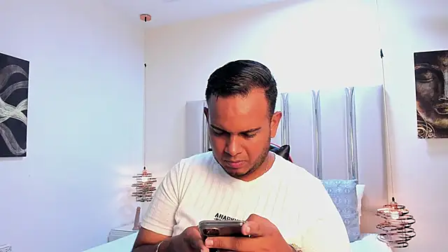 Jay Dusk online show from April 18, 3:54 am