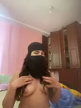 SexyaDivaa online show from April 10, 11:04 am