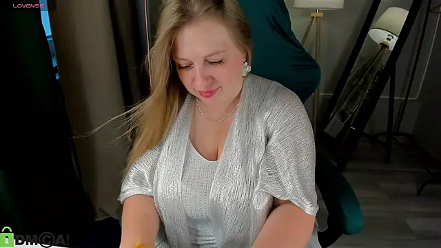 CleoXotie online show from July 12, 9:33 am