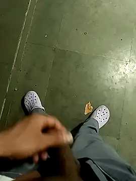 hasmukh ladka online show from April 11, 6:12 pm