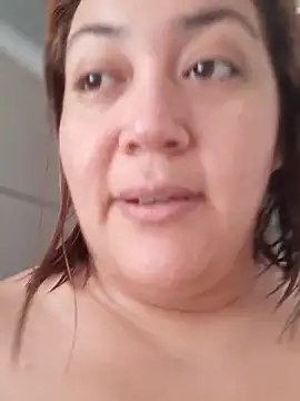 Amalianoir online show from April 16, 4:08 pm