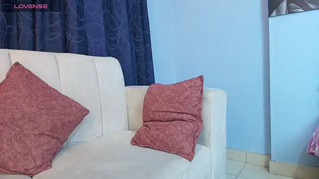 Ebonny Brownn online show from April 13, 8:58 pm