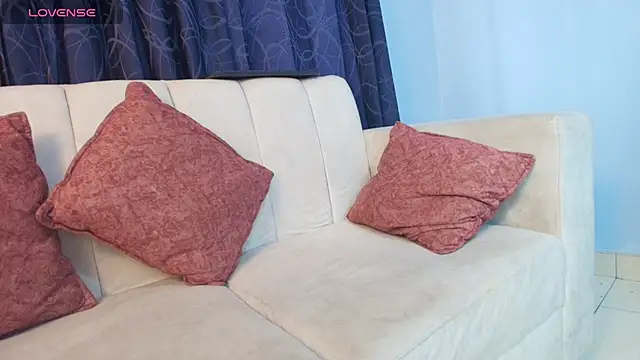 Ebonny Brownn online show from April 15, 8:53 pm