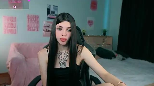 molly rettyy online show from July 10, 4:17 am
