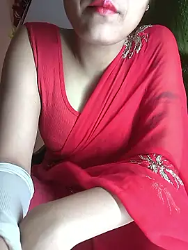 Curvy Sanaya online show from April 4, 7:33 pm