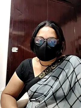 purvi46 online show from April 12, 4:56 pm