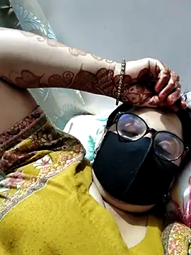 purvi46 online show from April 18, 6:23 pm