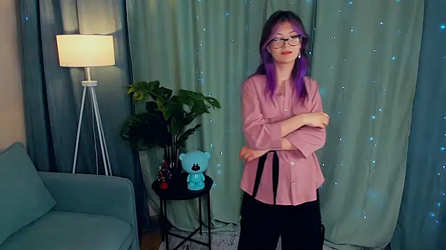 SuRenzi online show from April 2, 3:42 pm