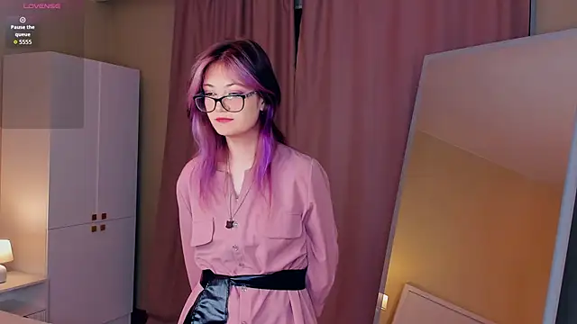 SuRenzi online show from April 7, 2:50 pm