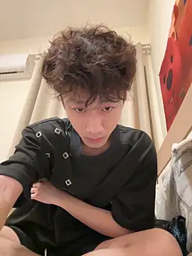 Snapshot of sexyboy-3525 chatting on April 5, 2:14 pm sexyboy-3525 online show from April 5, 2:14 pm