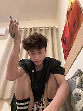 Snapshot of sexyboy-3525 chatting on May 10, 3:44 am sexyboy-3525 online show from May 10, 3:44 am