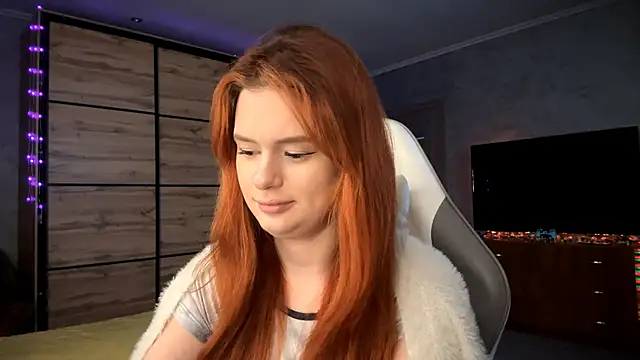 FoxyEmma online show from April 2, 3:09 pm