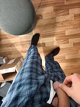 MassiveMask online show from April 7, 8:15 am