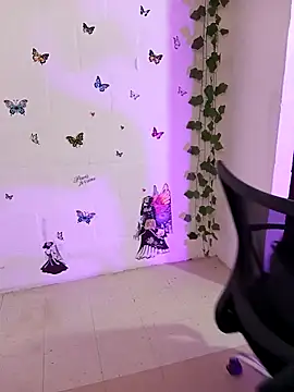 Isa bluee online show from April 11, 12:26 am