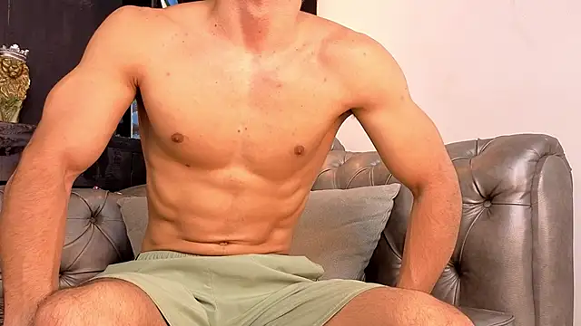 axel tone online show from April 9, 8:47 pm