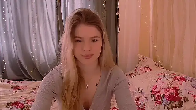 Alisa Swan  online show from May 12, 10:23 am