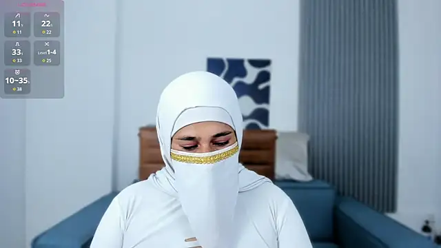 Snapshot of Thalia_hala chatting on June 9, 5:57 pm Thalia hala online show from June 9, 5:57 pm