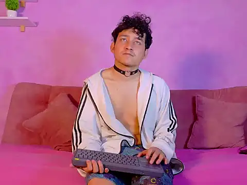 eros fangs online show from April 5, 1:52 pm