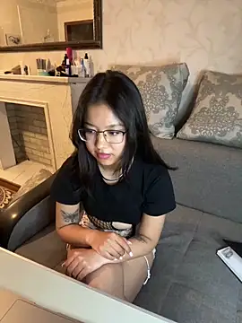 Z Milll online show from April 4, 3:20 pm