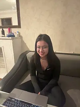 Z Milll online show from April 13, 2:22 pm