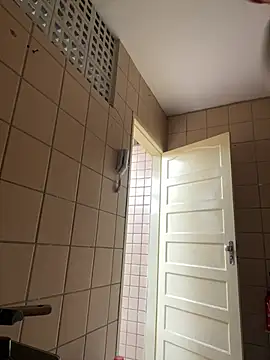 Cristal Ruivinha online show from April 10, 2:00 pm