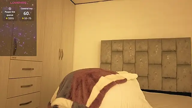 Izumi   online show from April 12, 4:06 am