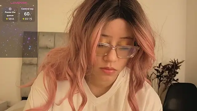 Izumi   online show from April 17, 4:04 am