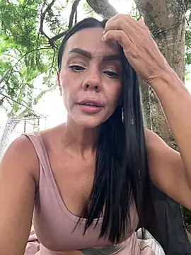 SofiParma online show from April 17, 7:39 pm