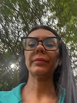 Snapshot of SofiParma chatting on May 22, 7:41 pm SofiParma online show from May 22, 7:41 pm