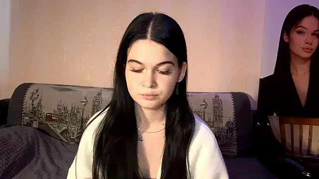 BellaLuxury online show from April 16, 3:02 pm