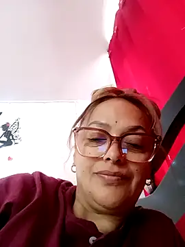 QUEEN TABOO online show from April 5, 4:59 pm