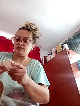 QUEEN TABOO online show from April 16, 5:25 pm