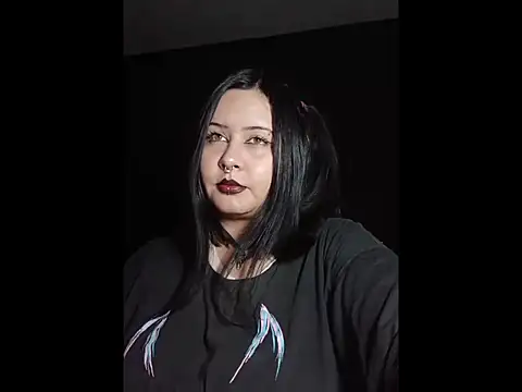 PrincessRaven online show from April 6, 3:15 am