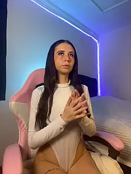 its Lia 1 online show from April 8, 12:16 pm