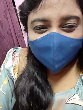 Tami-sonia online show from April 2, 7:22 pm