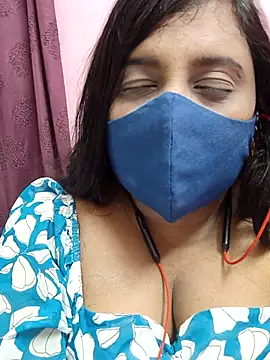 Tami-sonia online show from April 11, 6:45 pm